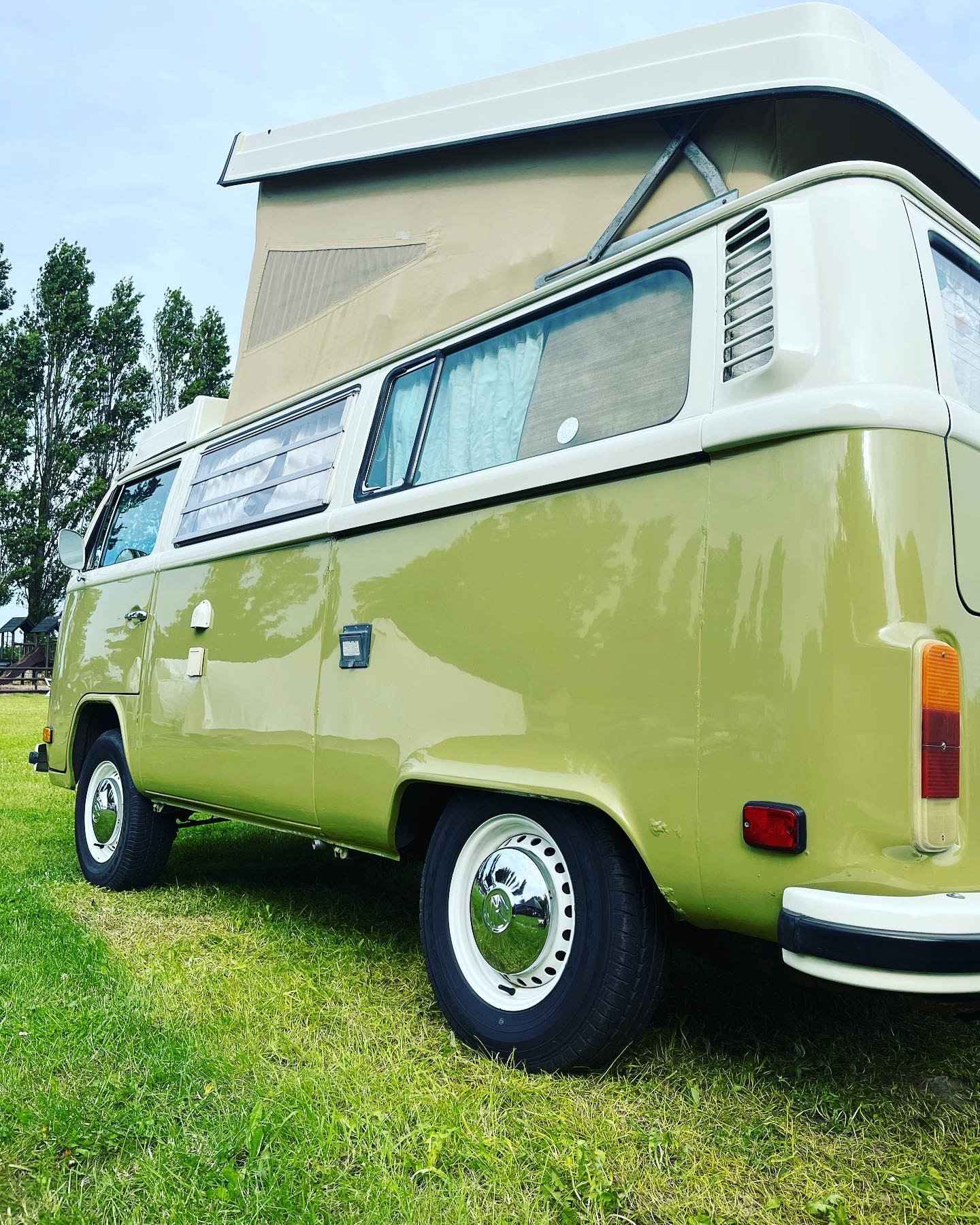 A VW T2 Classic Campervan called Winnie-The-Westie-0625 and for hire in Canterbury, Kent