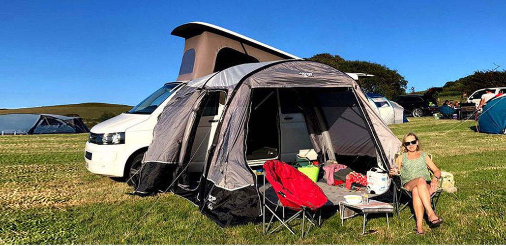 A VW T5 Campervan called Kenny and for hire in Bracknell, Berkshire