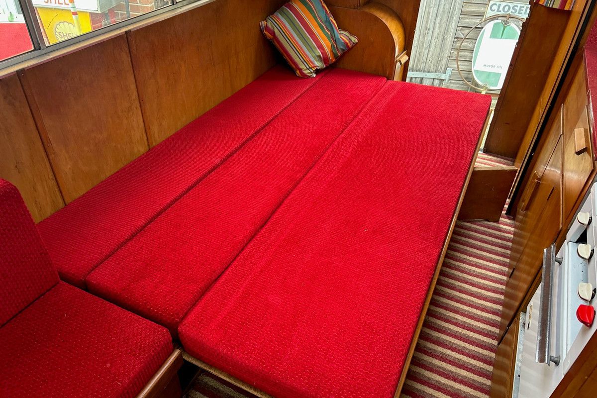 A Morris Campervan called Moggie and for hire 
